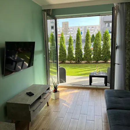 2 Tyskie Apartamenty Z Ogrodkiem Tychy Exterior foto