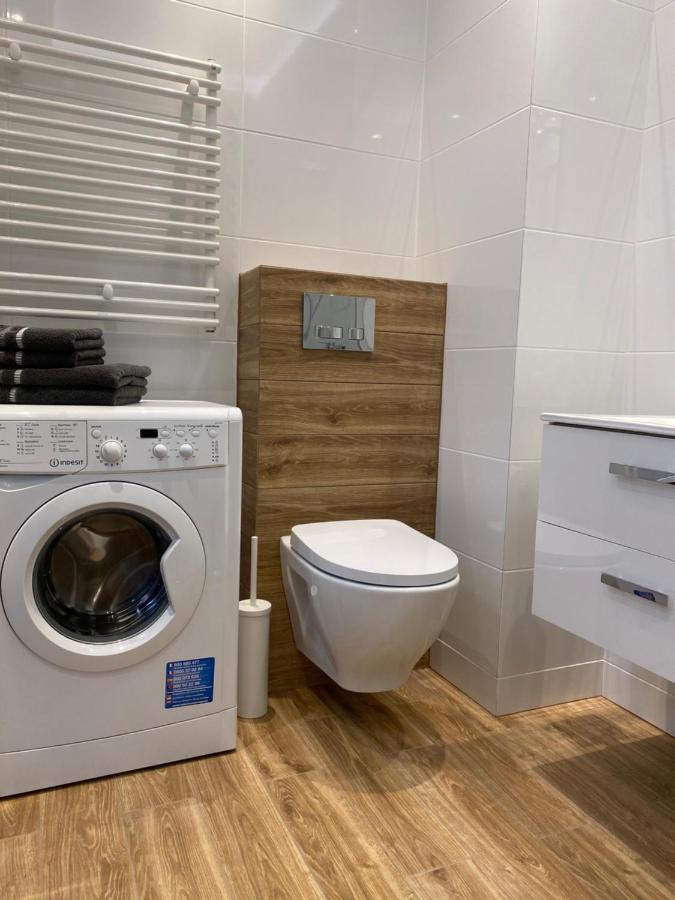 2 Tyskie Z Ogrodkiem Apartment *